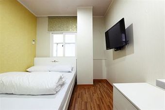 Hotel Chloe Guest House