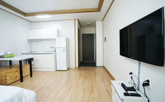 Bed & Breakfast Gambi Namu Pension