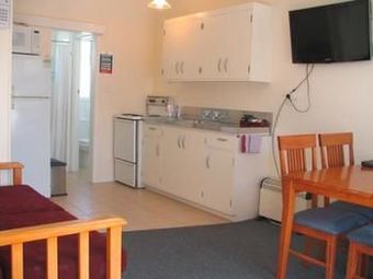 Frimley Lodge Motel