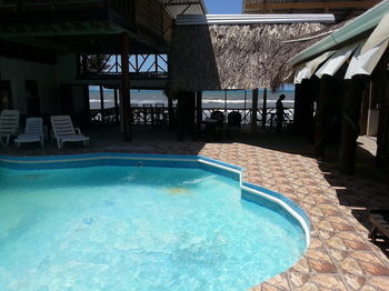 La Delphina Bed And Breakfast Bar And Grill Hotel