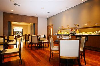 Golden Tulip Suites Dubai