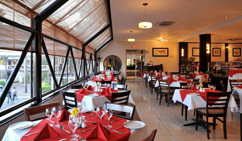 Hotel Cresta Thapama