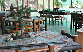 Hotel Tshimologo Farm Guest House