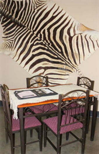 Hotel Tshimologo Farm Guest House