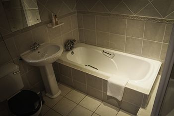 Bed & Breakfast Somerset Villa Guesthouse