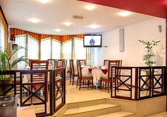 Maxlot Hotel