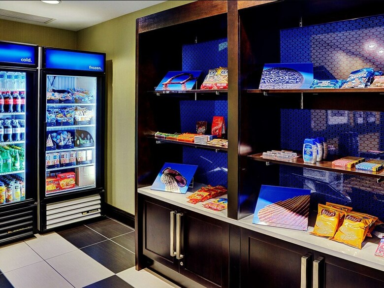 Hotel Hampton Inn By Hilton Winnipeg/airport