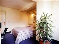 Hotel Lincoln Suites