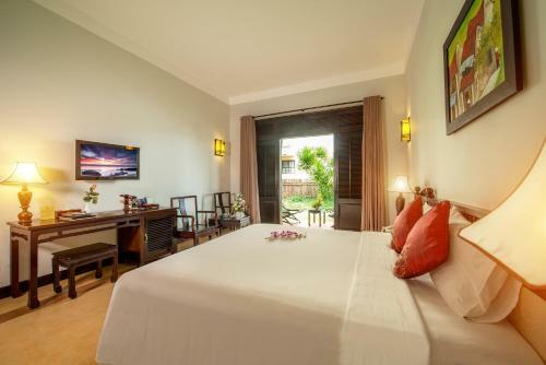 Hotel Hoi An Beach Resort
