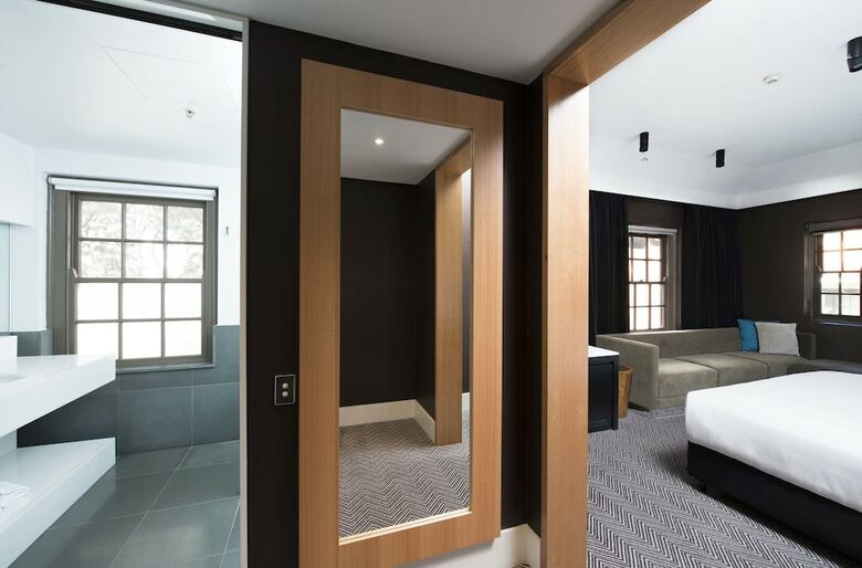 Diamant Boutique Hotel Canberra