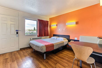 Motel 6 Santa Clara