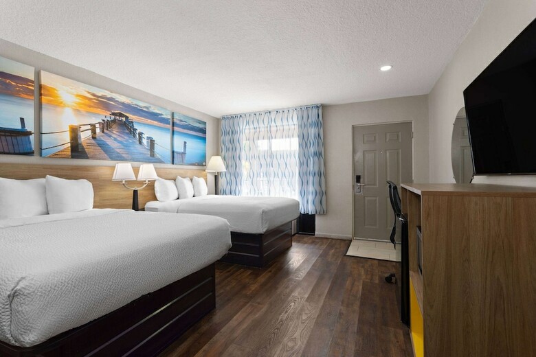 Motel Days Inn St Petersburg Central