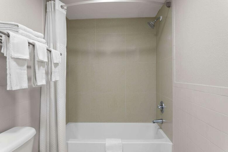 Motel Days Inn St Petersburg Central