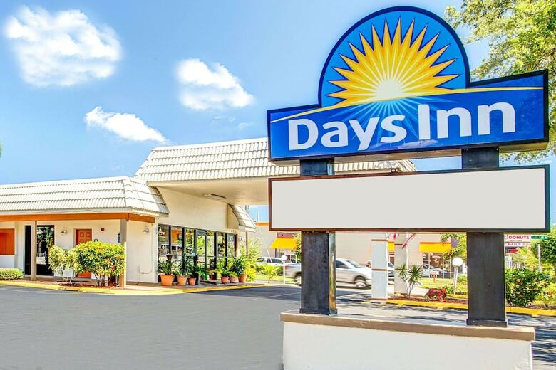 Motel Days Inn St Petersburg Central