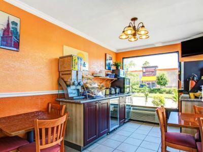 Motel Days Inn St Petersburg Central