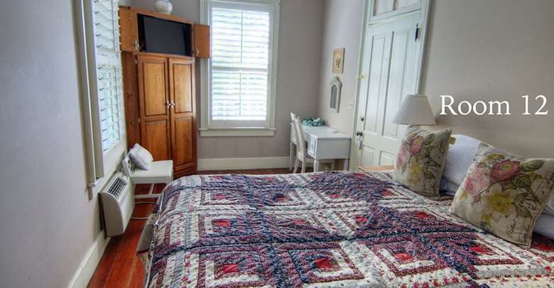 Hostal Florida House Inn