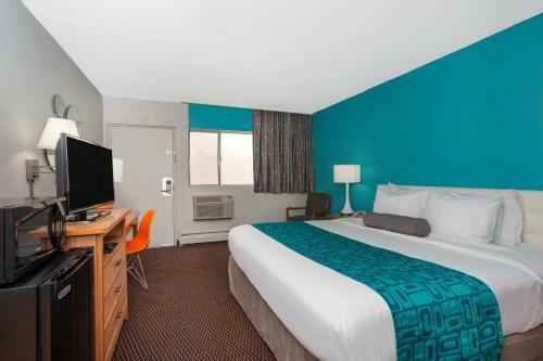 Hotel Howard Johnson Express Inn - Colorado Springs
