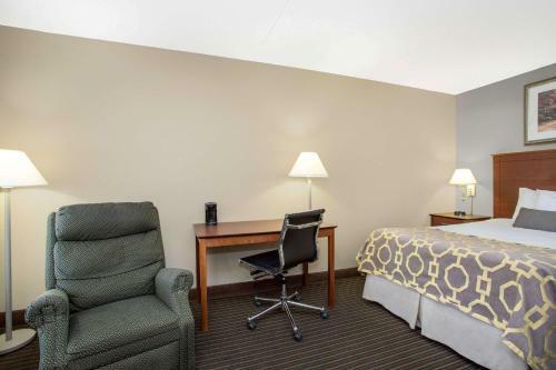 Hotel Baymont Inn And Suites Hays
