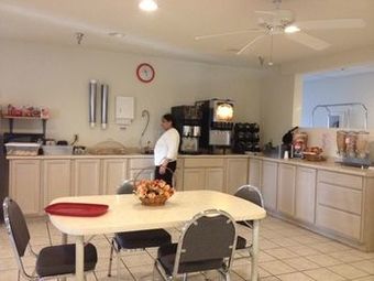 Hotel Americas Best Value Inn & Suites