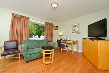 Motel Americas Best Value Inn & Cottages