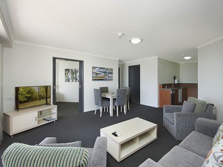 Australis Sovereign Hotel