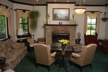 Bed & Breakfast Brightwood Inn Country Inn