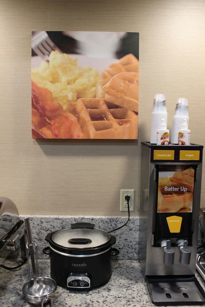 Hotel Comfort Suites