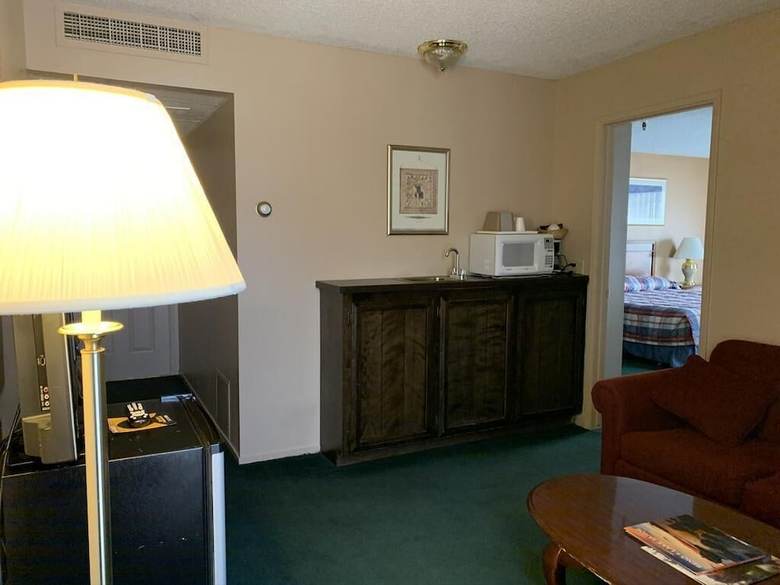 Hotel Hardman House Inn & Suites