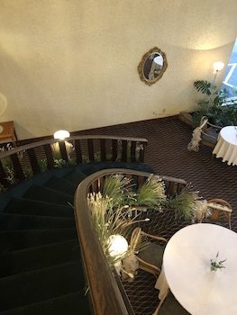 Hotel A Victory Inn & Suites- Muskegon