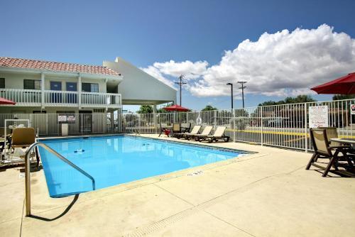 Motel 6 Santa Fe - Cerrillos Road South