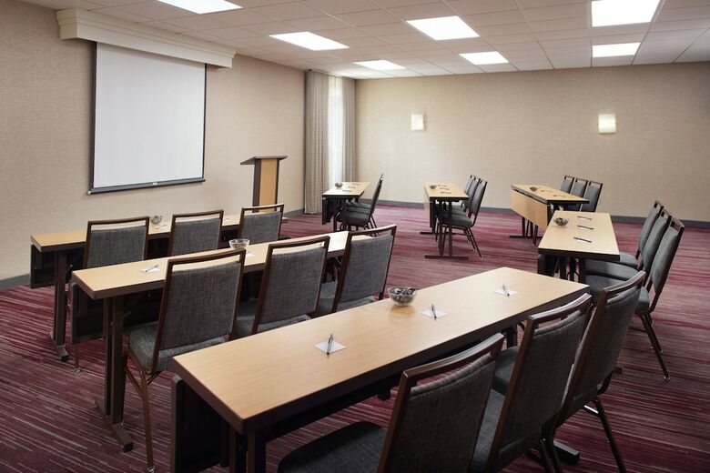 Hotel Courtyard By Marriott Fayetteville
