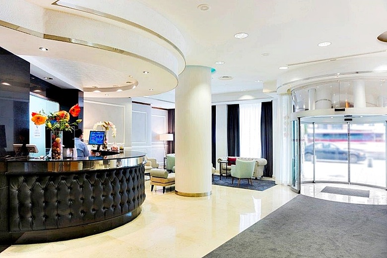 Hotel Gran Via