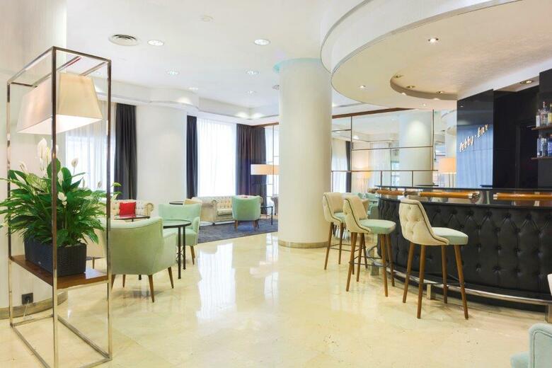 Hotel Gran Via