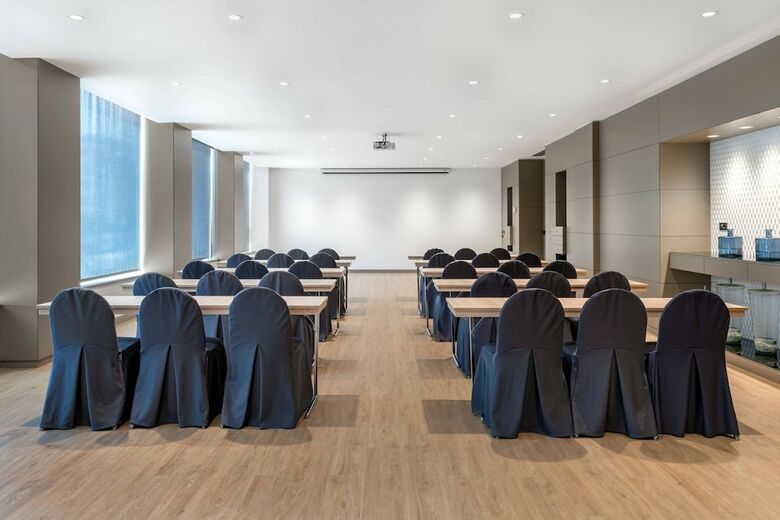 AC Hotel La Rioja By Marriott