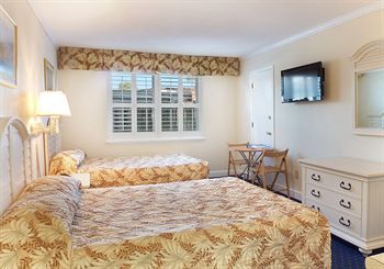 Hostal The Oceanfront Litchfield Inn