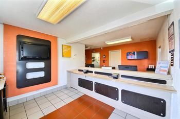 Motel 6 Laredo North