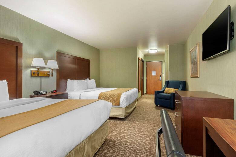 Hotel Comfort Inn And Suites
