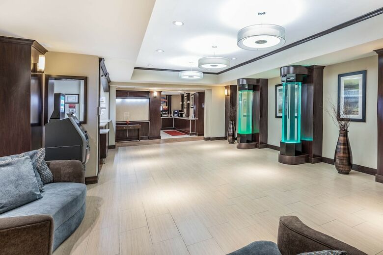 Hotel Baymont Inn & Suites Victoria