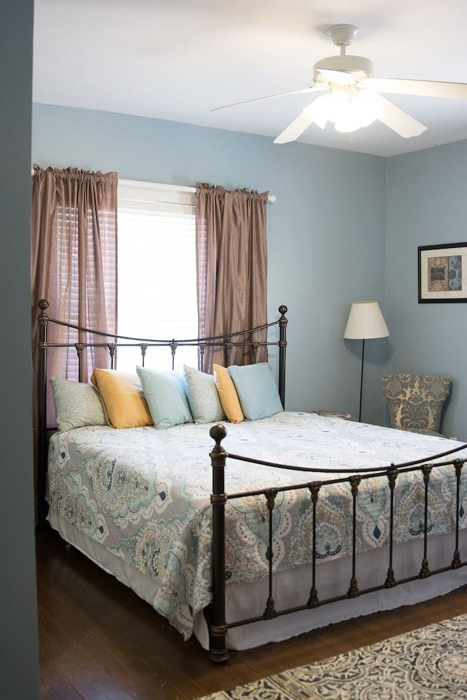 Bed & Breakfast Rosen House Inn