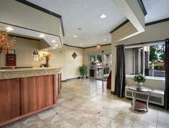 Hotel Days Inn And Suites Vancouver Mall