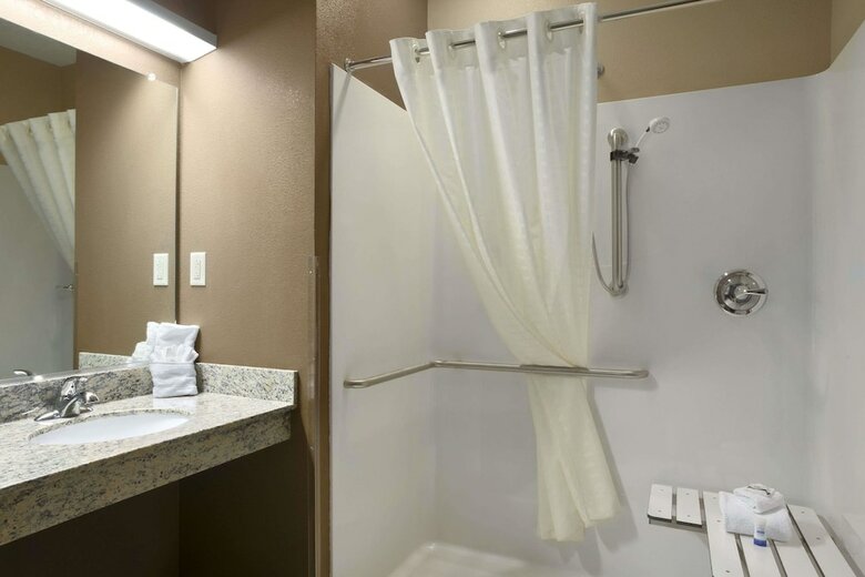 Hotel Microtel Inn & Suites By Wyndham Fairmont