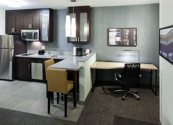 Aparthotel Residence Inn By Marriott Richmond Downtown