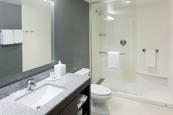 Aparthotel Residence Inn By Marriott Richmond Downtown