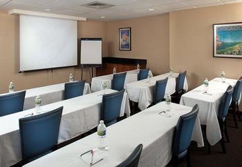 Aparthotel Residence Inn By Marriott Tysons Corner Mall