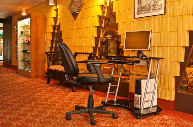 Hotel Best Western Arrowhead Lodge & Suites