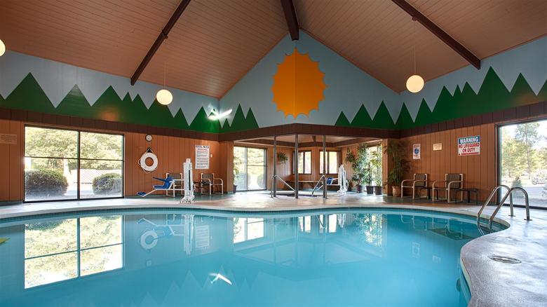 Hotel Best Western Arrowhead Lodge & Suites