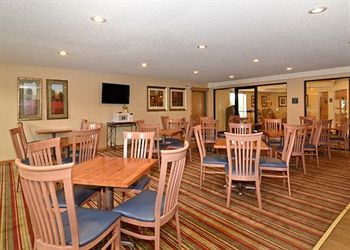 Hotel Comfort Inn & Suites