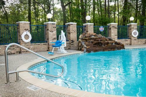 Holiday Inn Express Hotel & Suites Lufkin South
