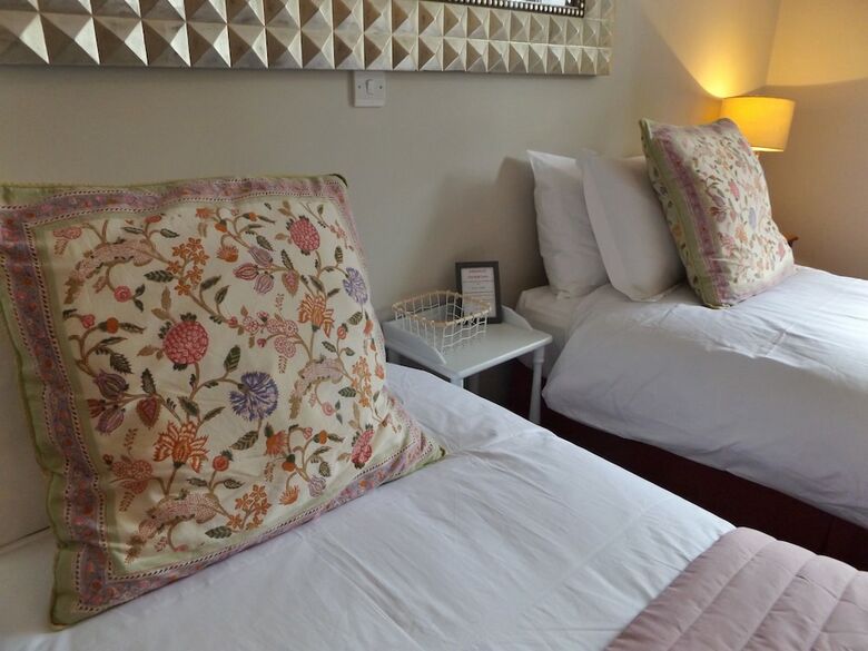Hostal The Red Lion
