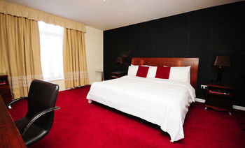 Flying Dutchman Hotel